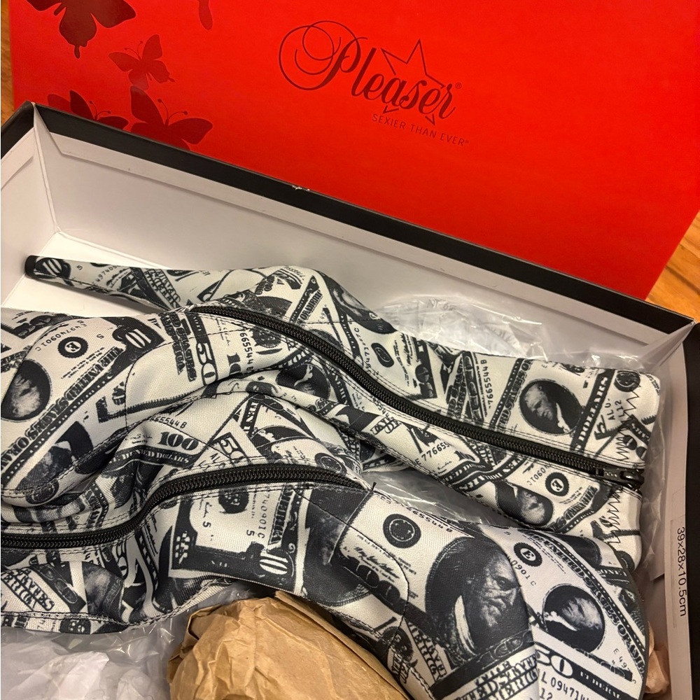 Pleaser Money Print Platform Boots NEW! - Picture 2 of 3